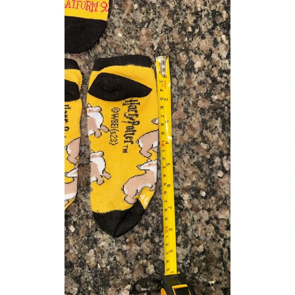 Harry Potter Ankle Socks Bundle Gryffindor Hufflepuff Platform 9 3/4 3 Pairs